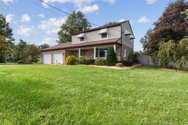 47568 Middle Ridge Road, Amherst, OH 44001