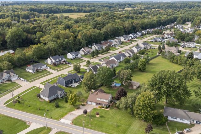 47568 Middle Ridge Road, Amherst, OH 44001