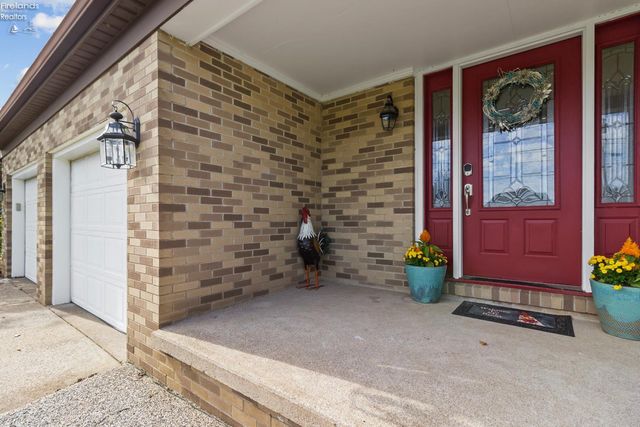 47568 Middle Ridge Road, Amherst, OH 44001