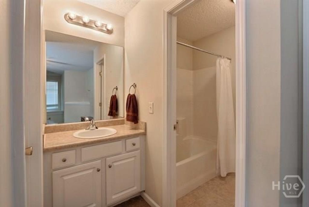 Image 15 of property listing at 87 Fellwood Drive, Rincon, GA 31326