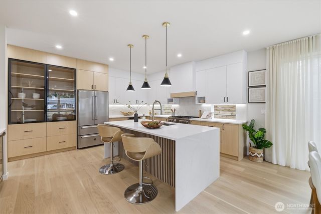 12426 NE 90th Street, Kirkland, WA 98033