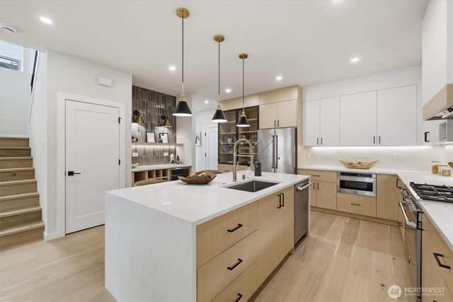 12426 NE 90th Street, Kirkland, WA 98033