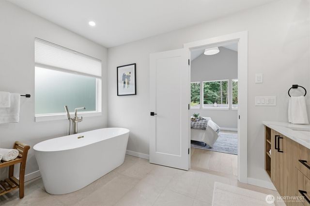 12426 NE 90th Street, Kirkland, WA 98033