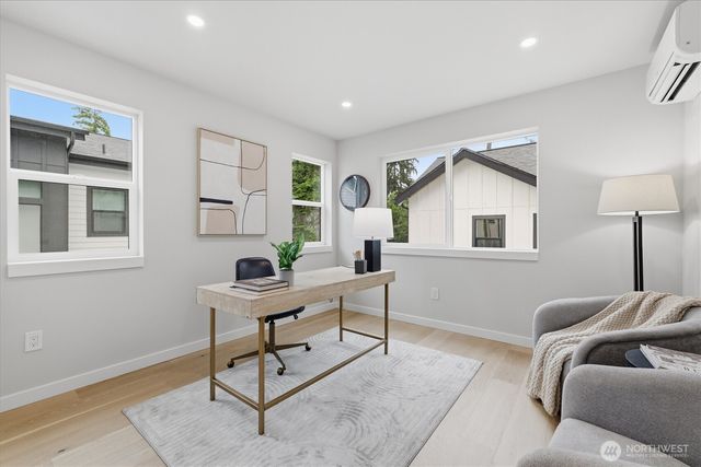 12426 NE 90th Street, Kirkland, WA 98033