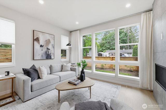 12426 NE 90th Street, Kirkland, WA 98033
