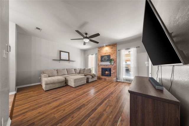 506 Wild Springs Drive, Midlothian, TX 76065