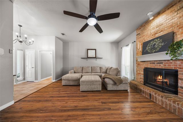 506 Wild Springs Drive, Midlothian, TX 76065