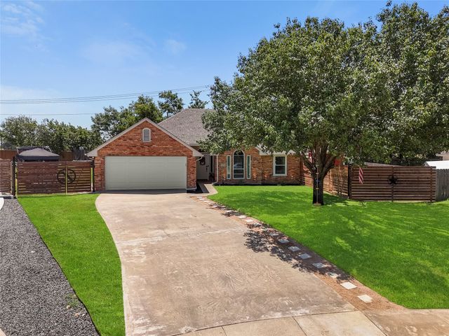 506 Wild Springs Drive, Midlothian, TX 76065