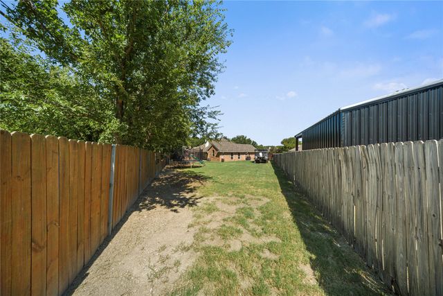 506 Wild Springs Drive, Midlothian, TX 76065