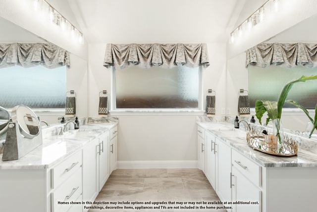 208 Sweetwater Drive, Commerce, TX 75428