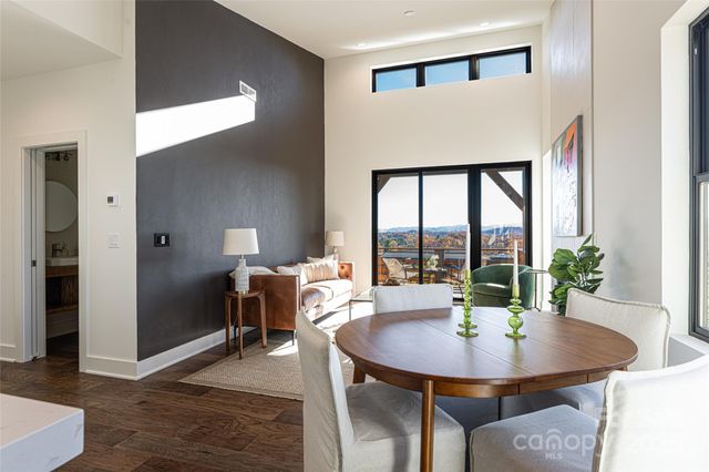 608 Storybook Villas Trail, Asheville, NC 28804