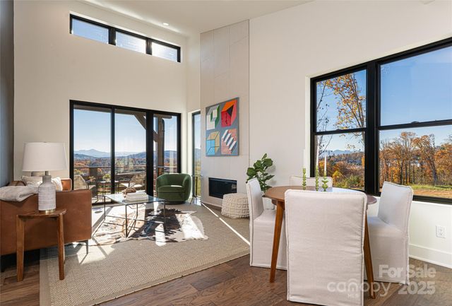 608 Storybook Villas Trail, Asheville, NC 28804