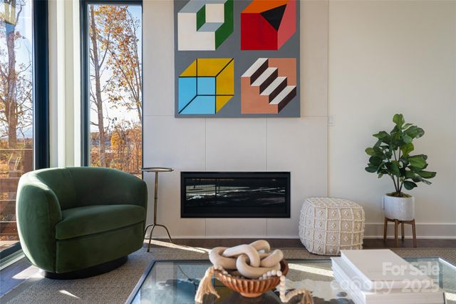 608 Storybook Villas Trail, Asheville, NC 28804