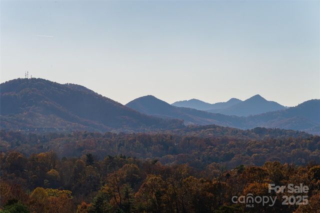 608 Storybook Villas Trail, Asheville, NC 28804