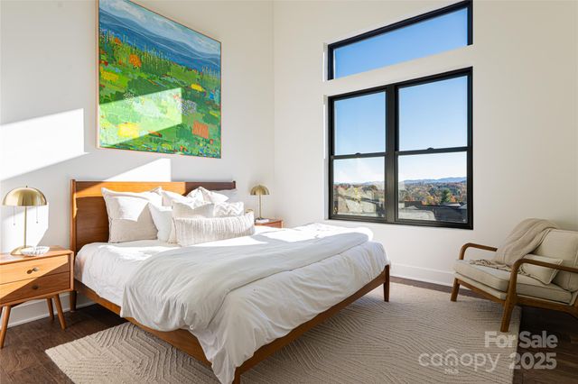 608 Storybook Villas Trail, Asheville, NC 28804