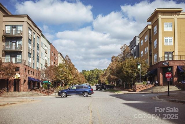 608 Storybook Villas Trail, Asheville, NC 28804
