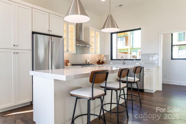 608 Storybook Villas Trail, Asheville, NC 28804