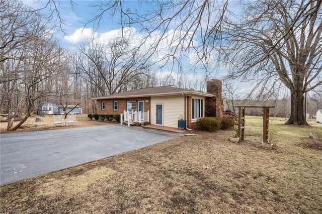 289 Vfw Road, Reidsville, NC 27320