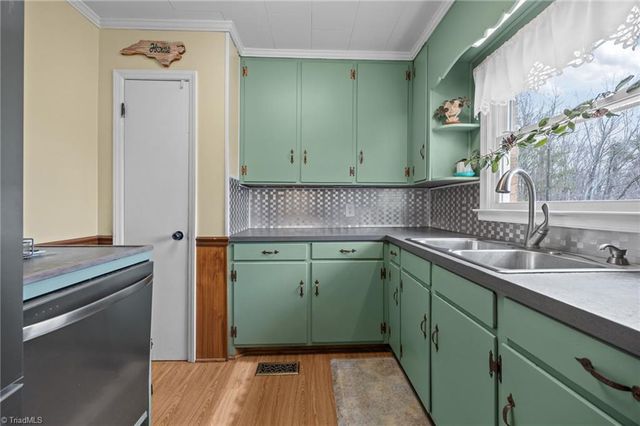 289 Vfw Road, Reidsville, NC 27320