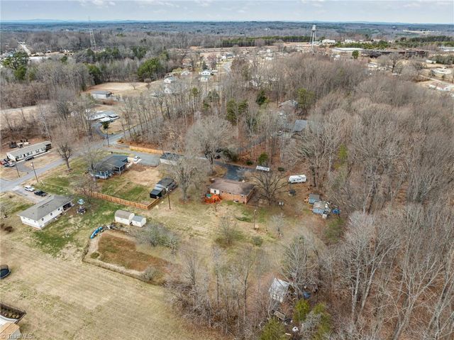 289 Vfw Road, Reidsville, NC 27320