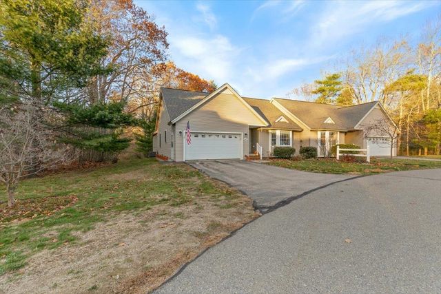 40 Cricket Hill Road, East Kingston, NH 03827