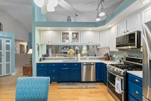 40 Cricket Hill Road, East Kingston, NH 03827