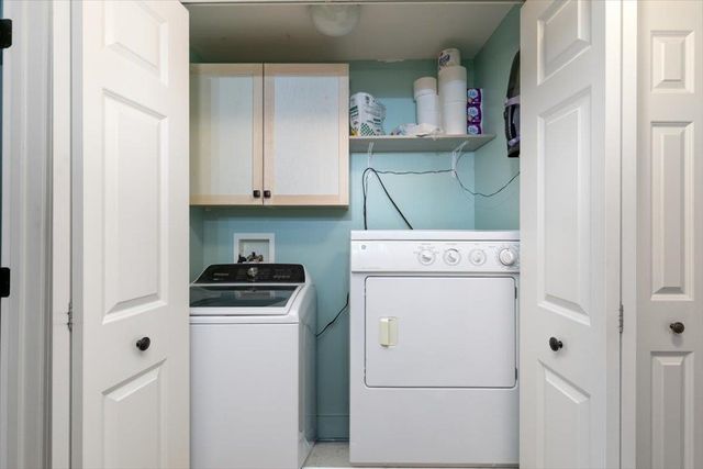 40 Cricket Hill Road, East Kingston, NH 03827