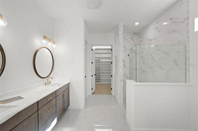 7765 GRANDE SHORES DRIVE, Sarasota, FL 34240