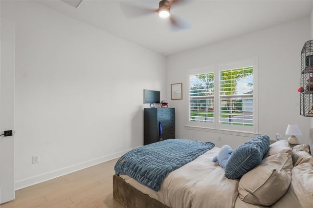 7765 GRANDE SHORES DRIVE, Sarasota, FL 34240