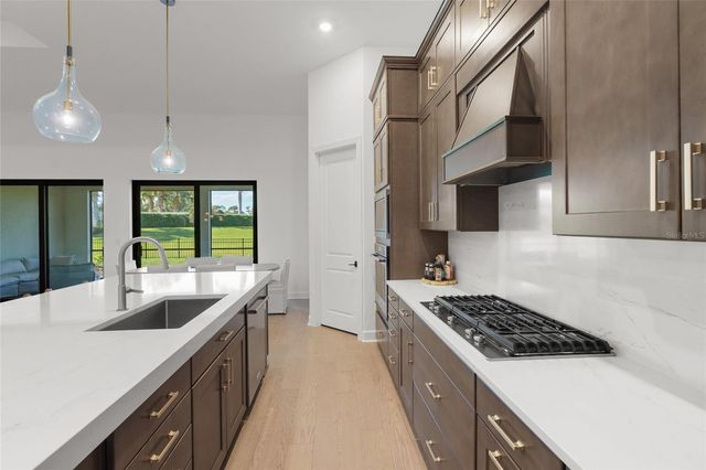 7765 GRANDE SHORES DRIVE, Sarasota, FL 34240