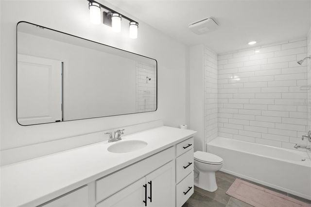 7765 GRANDE SHORES DRIVE, Sarasota, FL 34240