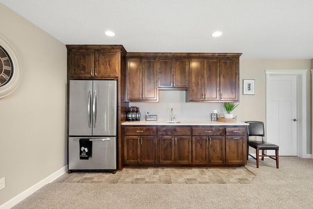 20115 Harvest Drive, Lakeville, MN 55044