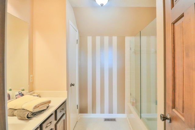 1509 Hillcrest Drive, Jonesboro, AR 72401