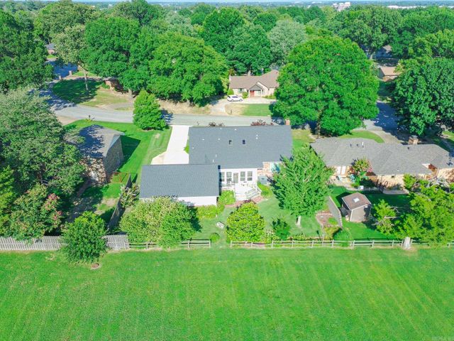1509 Hillcrest Drive, Jonesboro, AR 72401