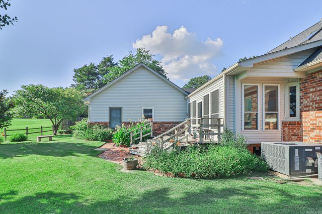 1509 Hillcrest Drive, Jonesboro, AR 72401