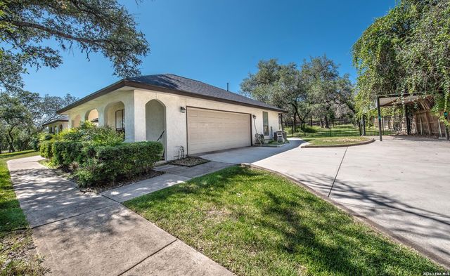 25333 NIGHTHAWK LN, San Antonio, TX 78255