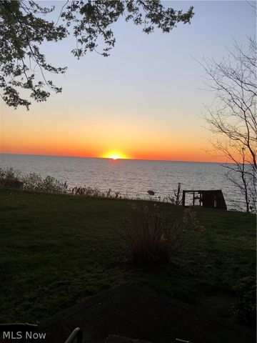 24 B Drive, Conneaut, OH 44030