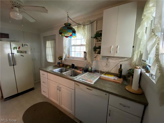 24 B Drive, Conneaut, OH 44030