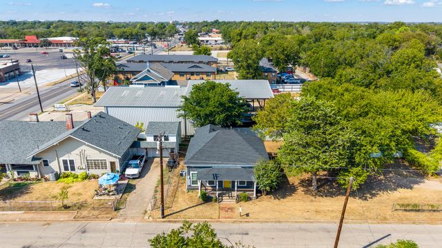103 May Avenue, Cleburne, TX 76031