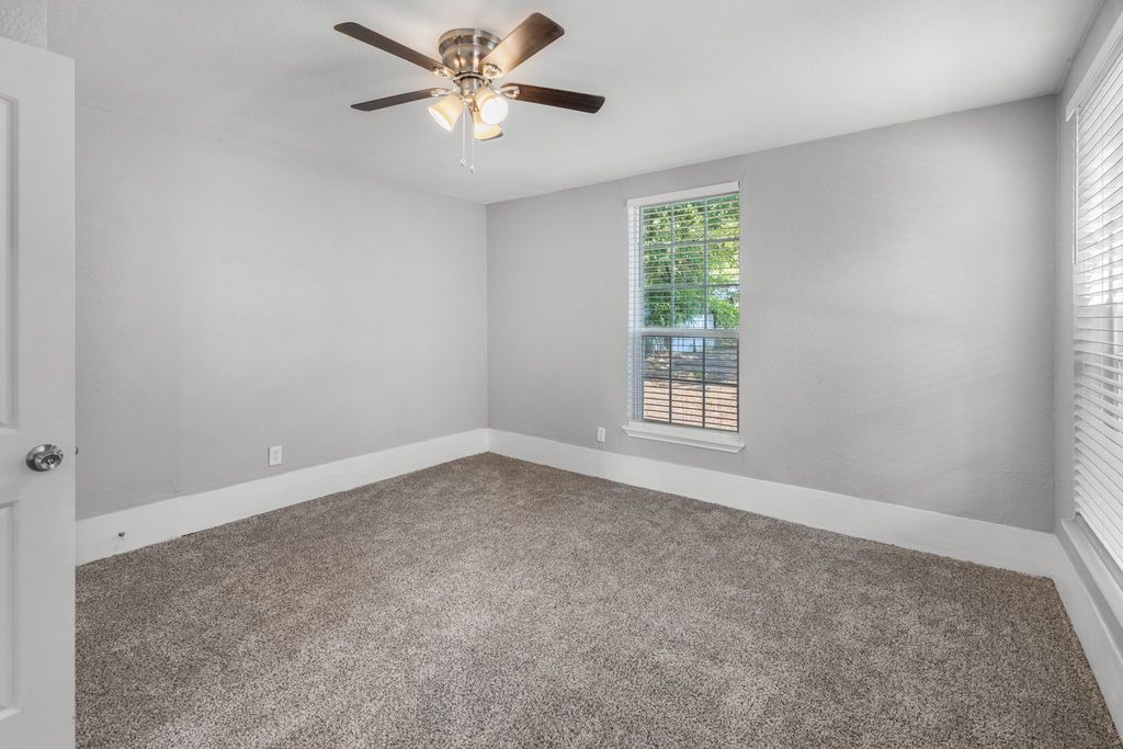 103 May Avenue, Cleburne, TX 76031 — photo 5