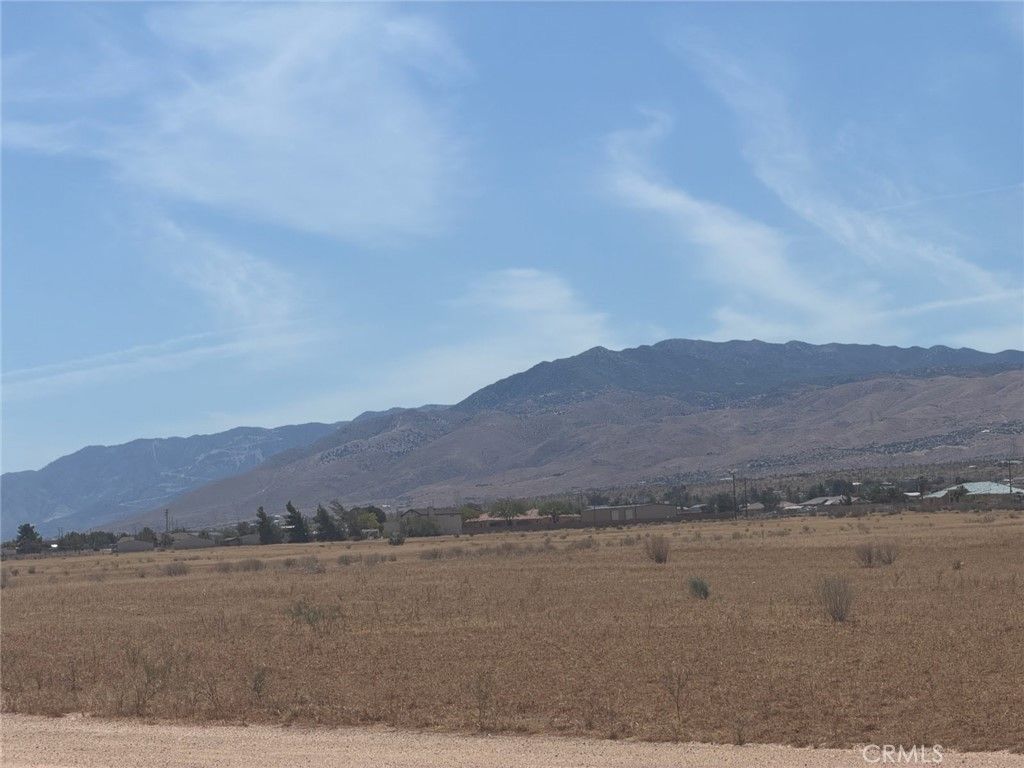 23023 Del Oro, Apple Valley, CA 92308