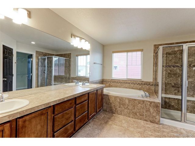 2715 S Muscovey Ln, Johnstown, CO 80534