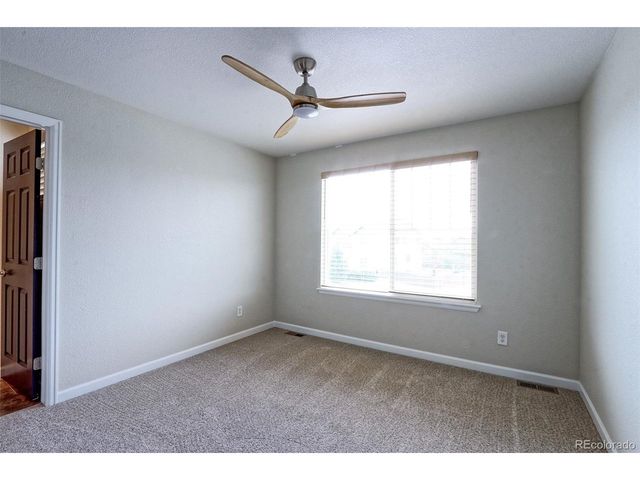 2715 S Muscovey Ln, Johnstown, CO 80534
