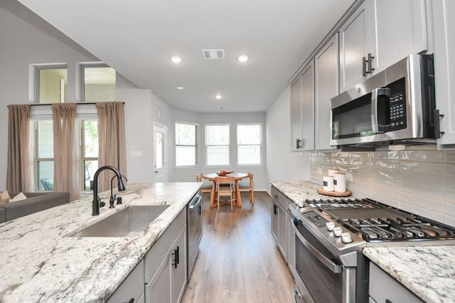 21444 Kings Guild Lane, Kingwood, TX 77339