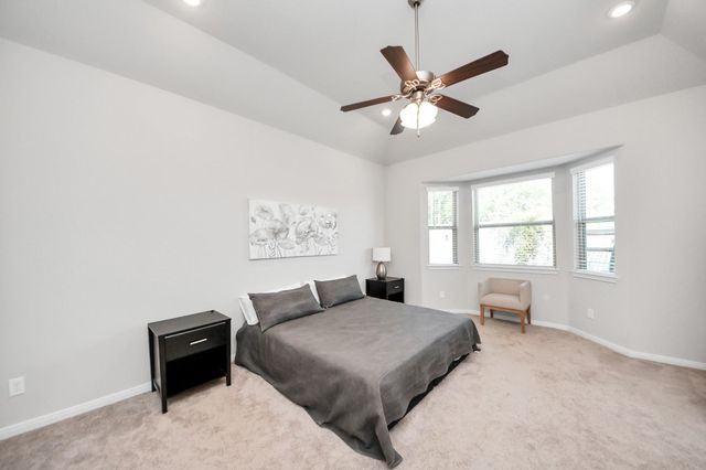 21444 Kings Guild Lane, Kingwood, TX 77339