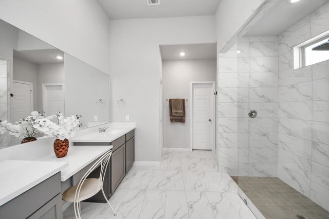 21444 Kings Guild Lane, Kingwood, TX 77339