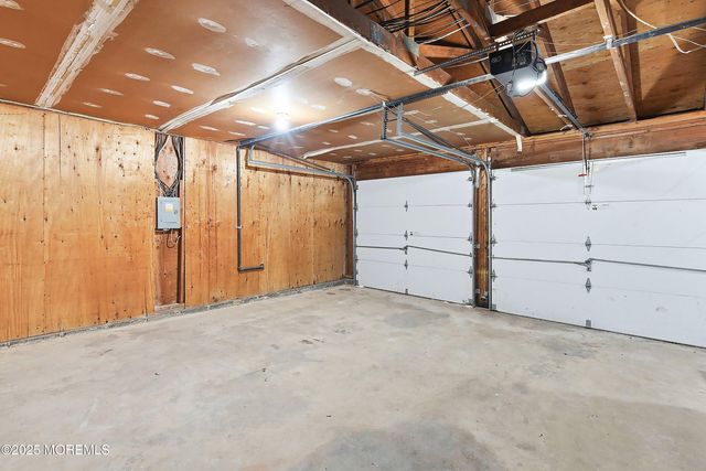 5 Friar Court, Jackson, NJ 08527