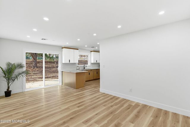 5 Friar Court, Jackson, NJ 08527