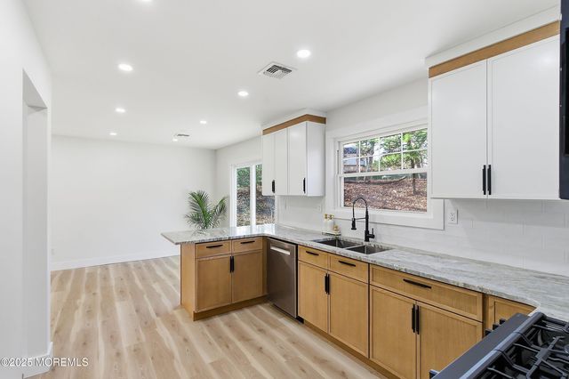 5 Friar Court, Jackson, NJ 08527