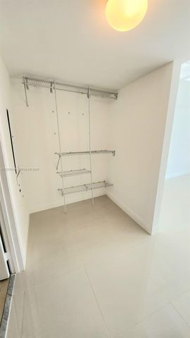 1750 N Bayshore Dr 2010, Miami, FL 33132